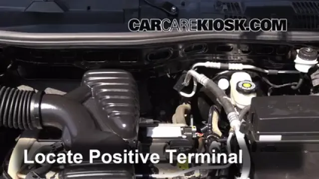 2005 Saturn Vue 2.2L 4 Cyl. Battery Jumpstart